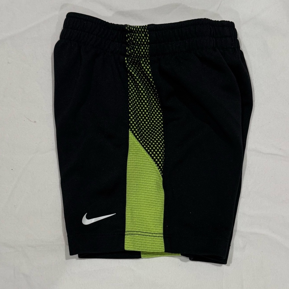 Nike Toddler Boys Dry Fit Shorts 24 months